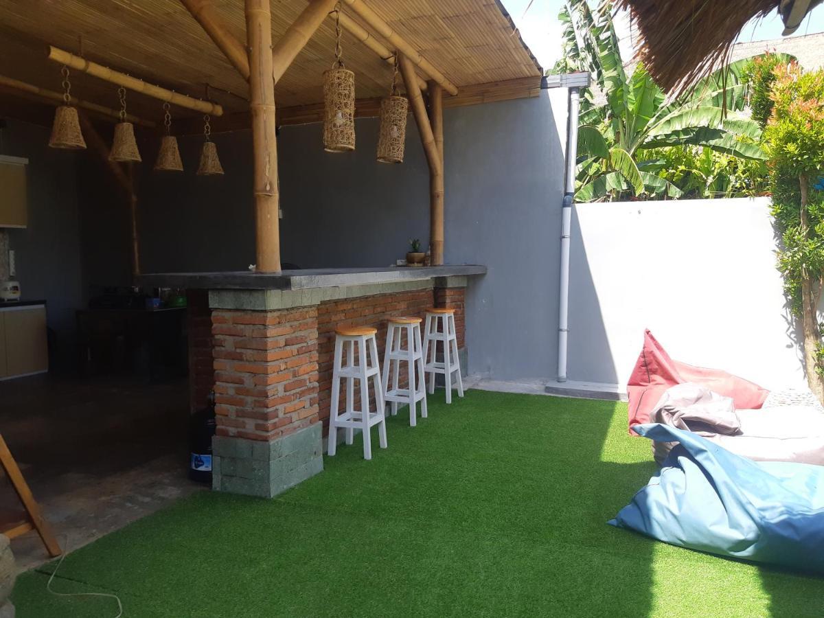 Dhm Surf Villa Kuta  Exterior photo